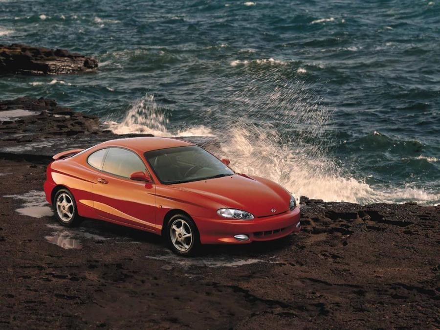  Hyundai Coupe 1996 года  (фото 4 из 9)